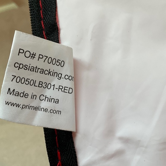 Bacardi Red Insulated Cooler Bag - Picture 8 of 8